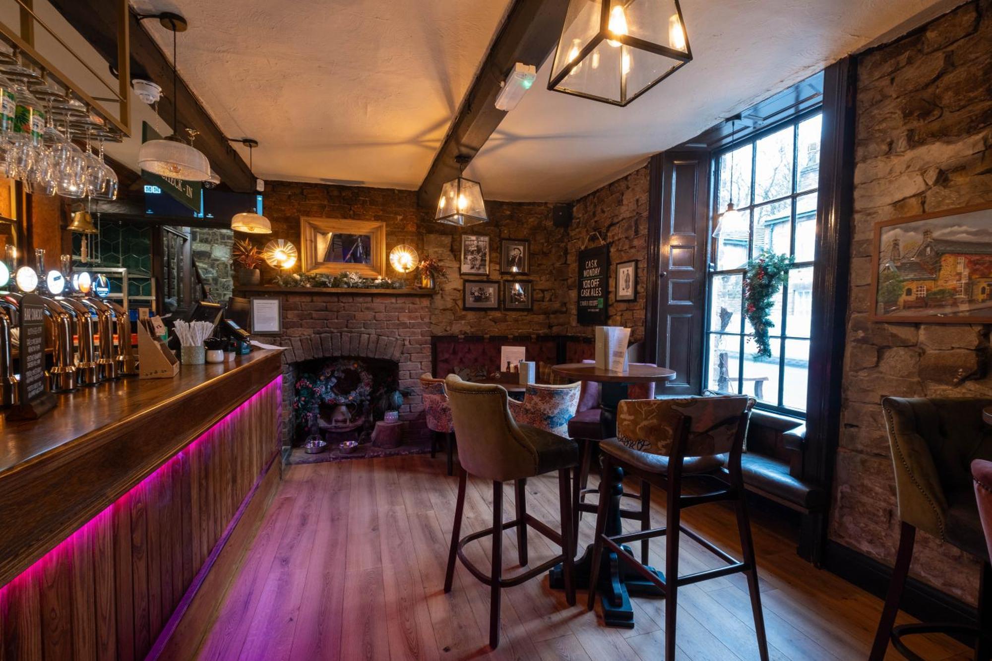 Rockingham Arms By Greene King Inns Wentworth  Exterior foto