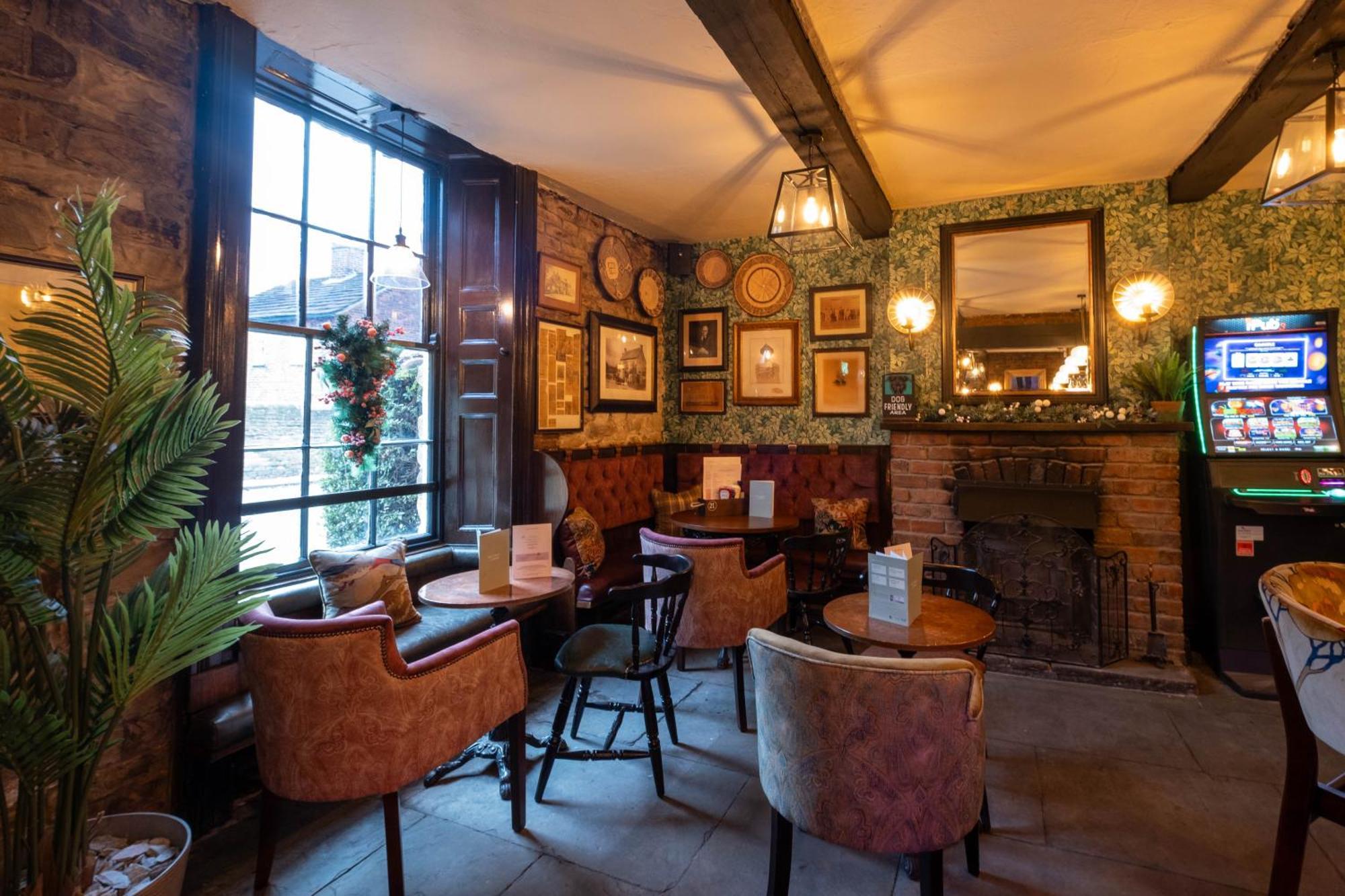 Rockingham Arms By Greene King Inns Wentworth  Exterior foto