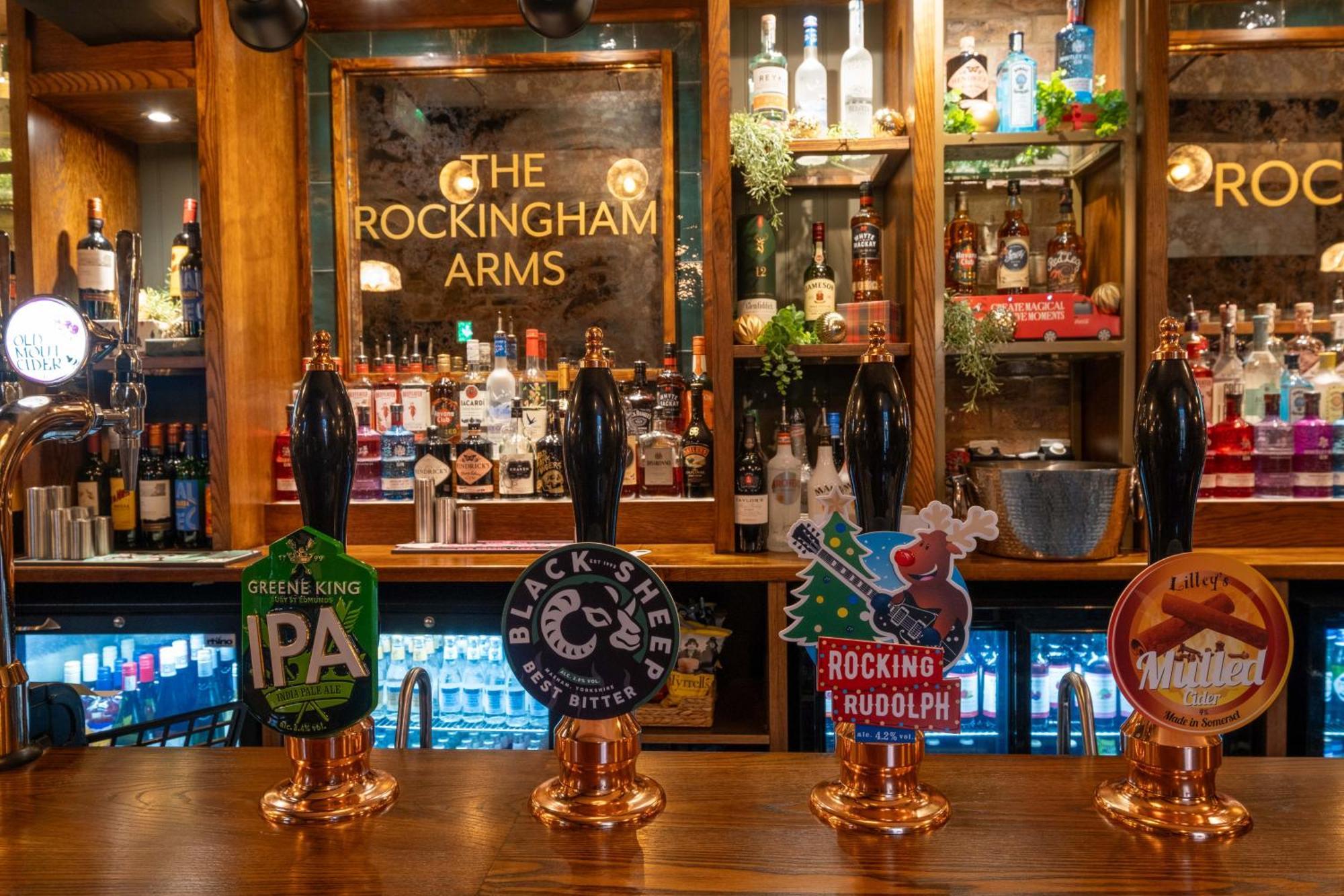 Rockingham Arms By Greene King Inns Wentworth  Exterior foto