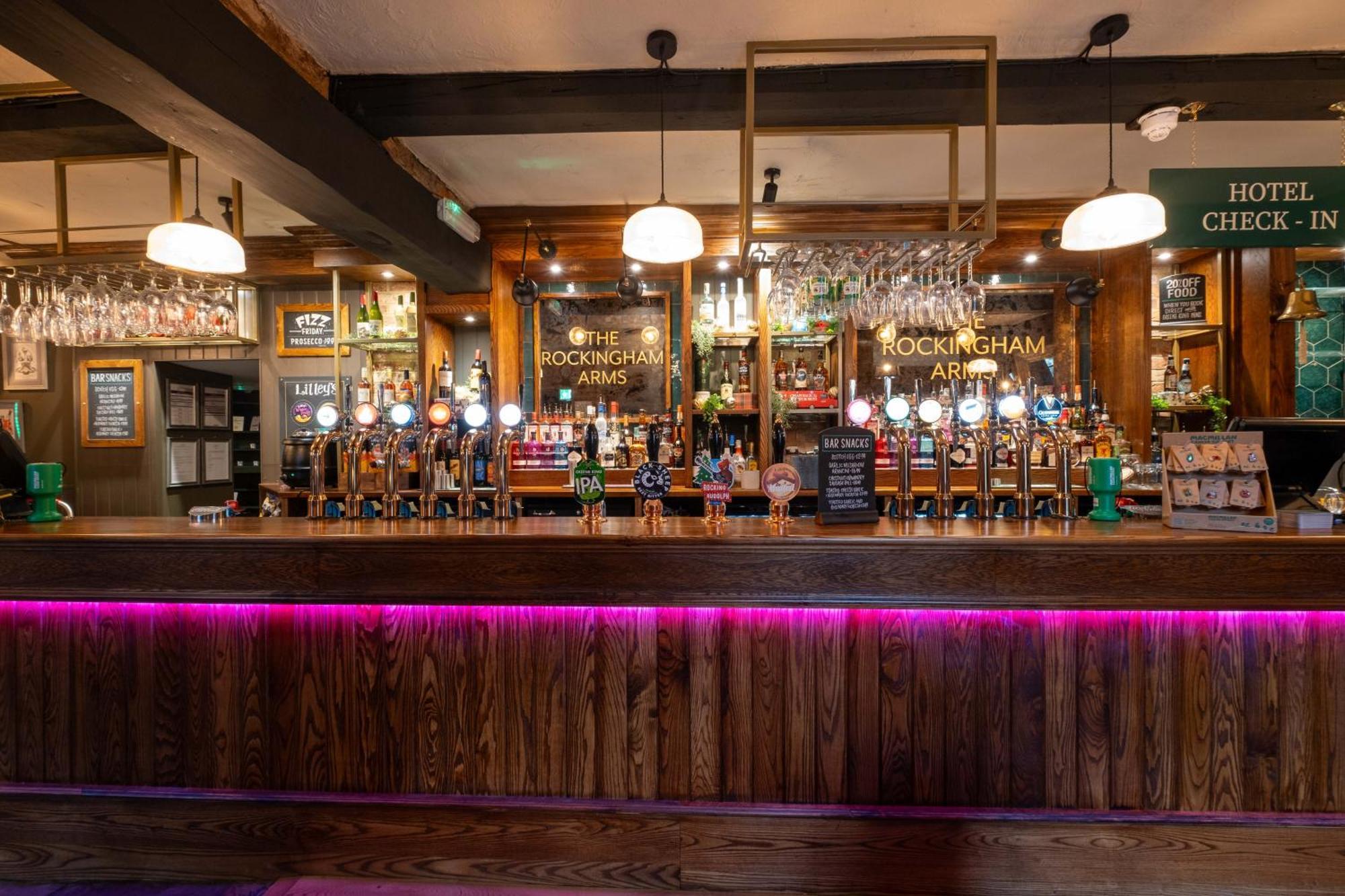 Rockingham Arms By Greene King Inns Wentworth  Exterior foto